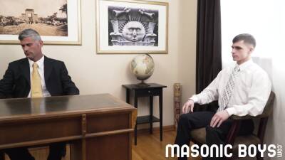MasonicBoys - Silver daddy master barebacks desperate horny bottom boy - boyfriendtv.com
