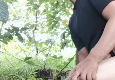 Sex in the woods - boyfriendtv.com