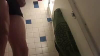 restroom change caught str8 twink - boyfriendtv.com