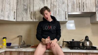 Horny College Boy Wanking at Kitchen in Сhummery & Monster Cock / Big Load - boyfriendtv.com
