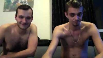 Gay twink masturbates on webcam - nvdvid.com