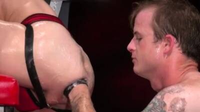 Gay porn chubby boys get fisted Tatted hotty Bruce Bang - drtuber.com