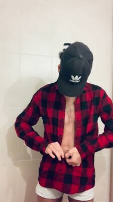 Teenager enjoying himself on the toilet - boyfriendtv.com