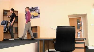 Download video gay sex he Riding Hard Cock In The Office - nvdvid.com