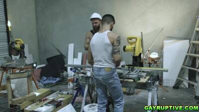 Brian Bonds - Casey Everett - Deep Dicc - Carpenters pay with their assholes to pass inspection! - boyfriendtv.com