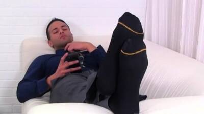 Gay foot long cum and teen boy solo legs Spying On Ravi's Si - nvdvid.com