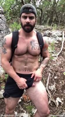 jordan jerk off while hiking - boyfriendtv.com