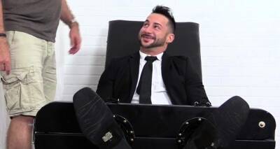 Exposed gays in serious foot fetish porn scenes on livecam - nvdvid.com