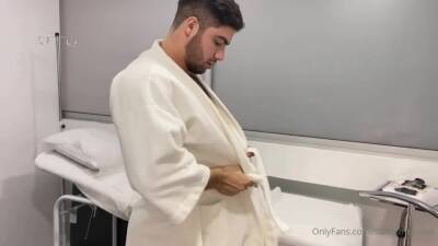 Daniel Montoya fucking with the doctor - boyfriendtv.com