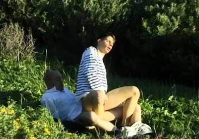Ripped gay man gets slutty whilst engulfing a stiff dick - drtuber.com