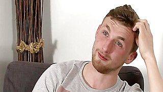 UK amateur Sam James jerks off until a hot cum blast - gayxo.com - Britain